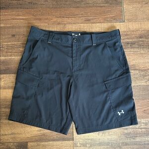 Under Armour heatgear Men's Black Shorts - Size 38 Loose